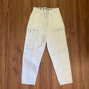 🏮2/$70 SALE BRAND NEW jeans w black stitching